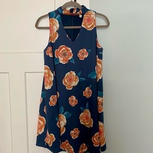 Floral dress, size small.